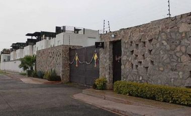 VENDO RESIDENCIA EN YAUTEPEC, MORELOS