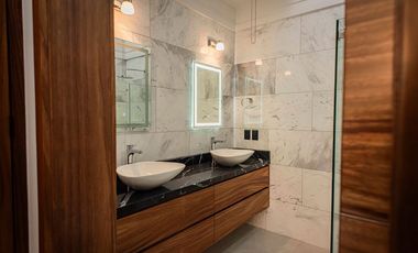 Hermosa casa en venta  por debajo de su valor en Zona Real fraccionamiento Privanza Coto senda acabados de Lujo.