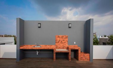 Hermosa casa en venta  por debajo de su valor en Zona Real fraccionamiento Privanza Coto senda acabados de Lujo.