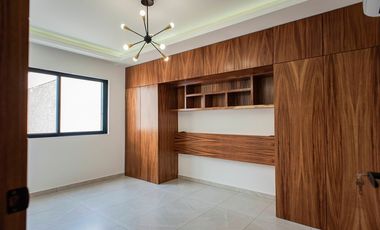 Hermosa casa en venta  por debajo de su valor en Zona Real fraccionamiento Privanza Coto senda acabados de Lujo.