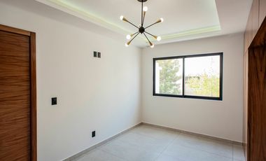 Hermosa casa en venta  por debajo de su valor en Zona Real fraccionamiento Privanza Coto senda acabados de Lujo.