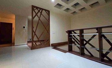 CASA EN VENTA EN PRIVADA LAS HACIENDAS RECIÉN REMODELADA