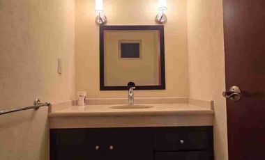 CASA EN VENTA EN PRIVADA LAS HACIENDAS RECIÉN REMODELADA