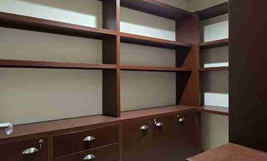 CASA EN VENTA EN PRIVADA LAS HACIENDAS RECIÉN REMODELADA