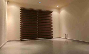 CASA EN VENTA EN PRIVADA LAS HACIENDAS RECIÉN REMODELADA