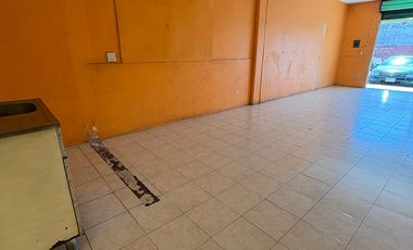 LOCAL COMERCIAL EN PLAZA