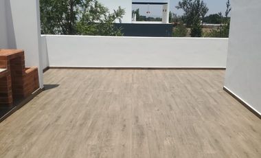 Hermosa casa en venta en Privanza Coto senda con los mejores acabados, por debajo de su valor