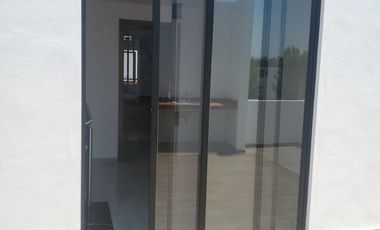 Hermosa casa en venta en Privanza Coto senda con los mejores acabados, por debajo de su valor