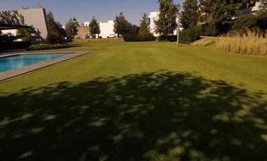 Hermosa casa en venta en Privanza Coto senda con los mejores acabados, por debajo de su valor