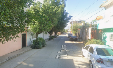 CASA REMATE BANCRIO EN CALLE TULIPANES, COLO DANIEL MURAYAMA, IGUALA GUERRERO