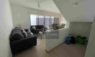 Renta casa en Zibata