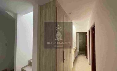 Renta casa en Zibata