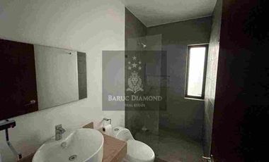 Renta casa en Zibata