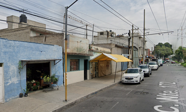 Casa en Venta en Pensador Mexicano, CDMX – Buena Distribución y Acceso a Vías Principales, Remate Bancario Con Gran Plusvalía