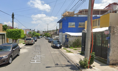 Casa en Hda. La Candelaria , Residencial Plutarco Elías Calles, 44720 Guadalajara, Jal.