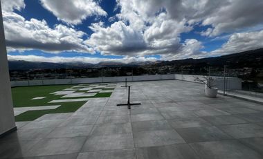 HERMOSA SUITE DE VENTA EN EDIFICIO MODERNO EN TUMBACO!!