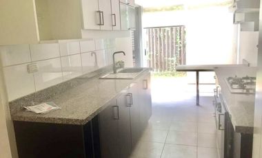 MODERNO DEPARTAMENTO 3 DORMITORIOS CON  JARDIN - PRIMER PISO- SURCO