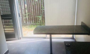 MODERNO DEPARTAMENTO 3 DORMITORIOS CON  JARDIN - PRIMER PISO- SURCO