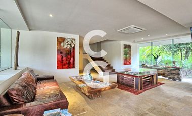 Casa en Preventa en Cancún en Kiva en Cancun Country Club con 4 Recámaras, alberca y Jardín