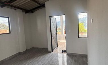 Casa Campestre de Estreno en Otavalo sector San Rafael con Vista a la Laguna