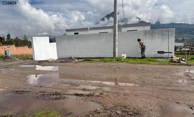 Casa Campestre de Estreno en Otavalo sector San Rafael con Vista a la Laguna