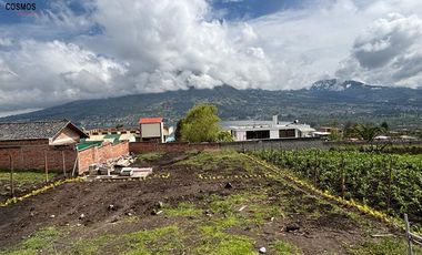 Casa Campestre de Estreno en Otavalo sector San Rafael con Vista a la Laguna
