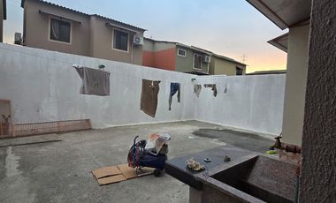 Alquiler – Casa de 2 Plantas en Excelente Ubicación Urbanización La Joya Etapa Murano