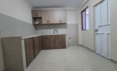 Alquiler – Casa de 2 Plantas en Excelente Ubicación Urbanización La Joya Etapa Murano