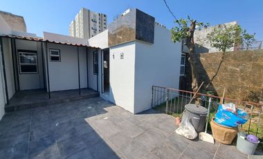 CASA EN RENTA  CON EXCELENTE UBICACIÓN