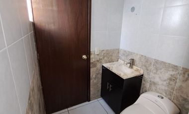 CASA EN RENTA  CON EXCELENTE UBICACIÓN