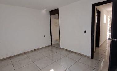 CASA EN RENTA  CON EXCELENTE UBICACIÓN