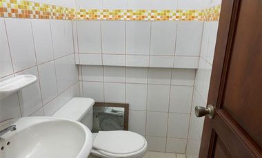 SE RENTA DEPARTAMENTO CON GARAJE, CENTRO MACHALA