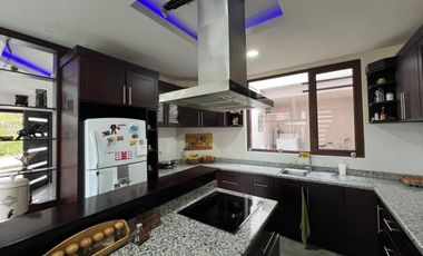 En Venta Casa En el Centro de Azogues