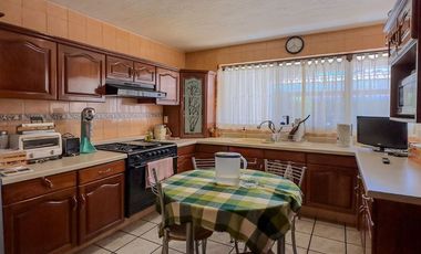 CASA EN VENTA JARDINES UNIVERSIDAD