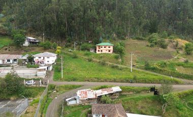 TERRENO de 866m2 EN BAYAS, LEG ABUGA, AZOGUES