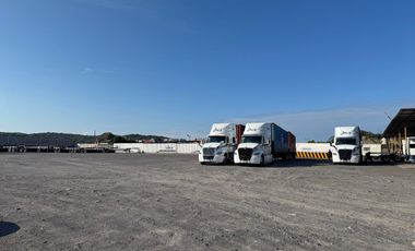 PATIO INDUSTRIAL BARDEADO EN RENTA | ARLETTE FLORES