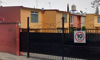 Casa en Condominio en Venta en Colonia La Concha, Xochimilco CDMX