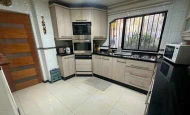 SE ARRIENDA CASA PARA USO COMERCIAL EN LOMAS SAN ANDRES