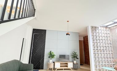 RUMAH BARU TIGA LANTAI CIPAGERAN