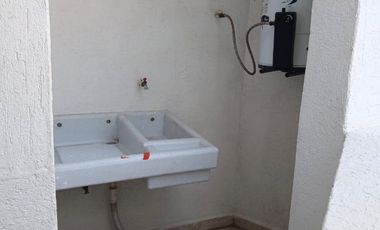 Amplio departamento con 2 cuartos y terraza