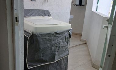 Amplio departamento con 2 cuartos y terraza