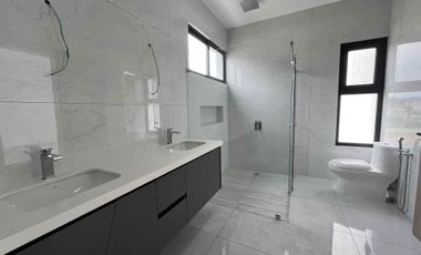 Isla Mocoli - Monaco - Casa de Estreno en Venta con Piscina - Km 6 Samborondón