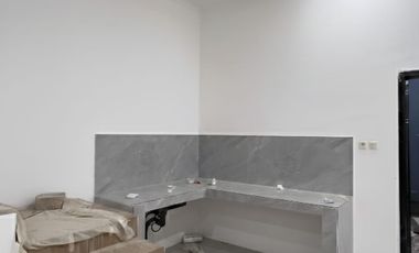 Ready 2 Unit Rumah Brand New Classic Milenial di Kav DKI Meruya Selatan