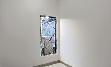 Ready 2 Unit Rumah Brand New Classic Milenial di Kav DKI Meruya Selatan