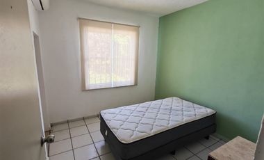 CASA SEMI AMUEBLADA EN RENTA EN LAS VEGAS II