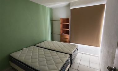 CASA SEMI AMUEBLADA EN RENTA EN LAS VEGAS II