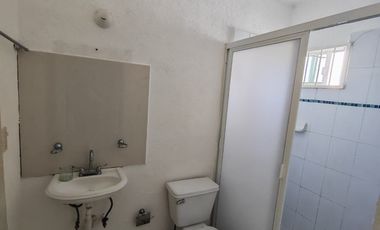 CASA SEMI AMUEBLADA EN RENTA EN LAS VEGAS II