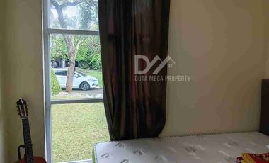 Rumah sewa Murah posisi HOOK di Graha Raya