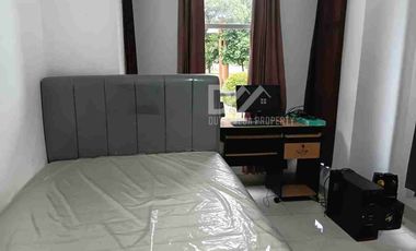 Rumah sewa Murah posisi HOOK di Graha Raya