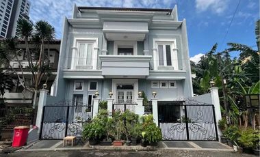 Rumah Mewah Dalam Komplek Gandaria Kebayoran 18.7M Turun 15M nego Lokasi Super Strategis